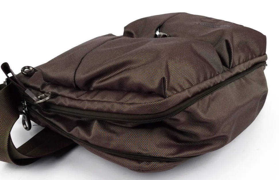 borsa_a_tracolla_espandibile_mandarina_duck_md_mtx_mole_3.webp Hot Mandarina Duck Borsa a tracolla espandibile MD20 MTX6 Mole