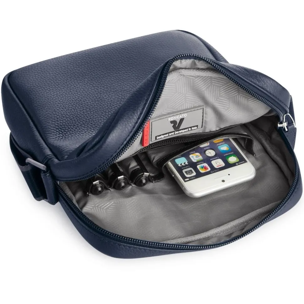 borsa_uomo_roncato_alaska__navy_6.webp Flash Sale Roncato Borsa uomo Alaska 2424 Navy