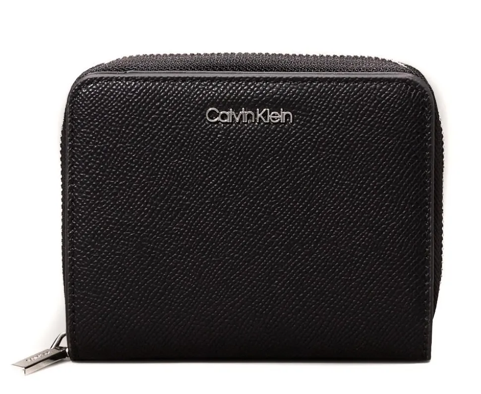 Shop Calvin Klein Portafoglio donna Nero