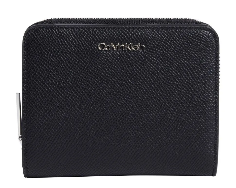 Shop Calvin Klein Portafoglio donna Nero