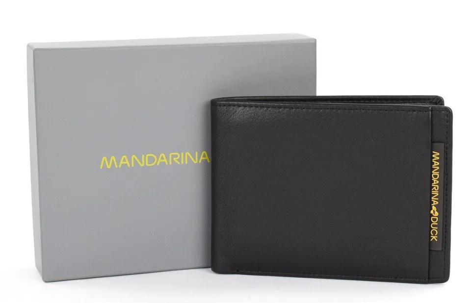 portafoglio_uomo_in_pelle_mandarina_duck_dual_udp_nero_3-2.webp Store Mandarina Duck Portafoglio uomo in pelle Dual UDP03 Nero